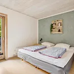 בית נופש Three-bedroom In *