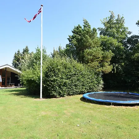 Сasa de vacaciones Three-bedroom In *